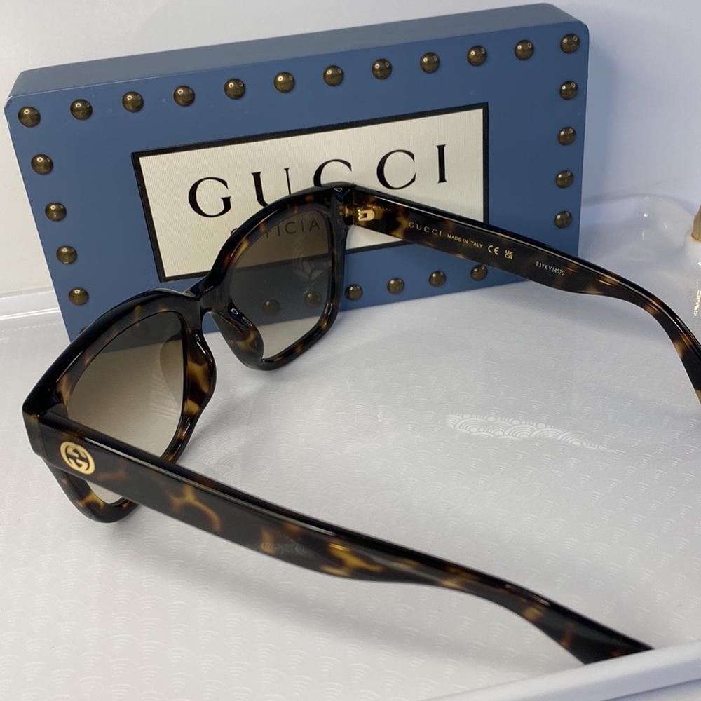 Gucci Sexy Blue and Brown Lens Sunglasse - Picture 6 of 16
